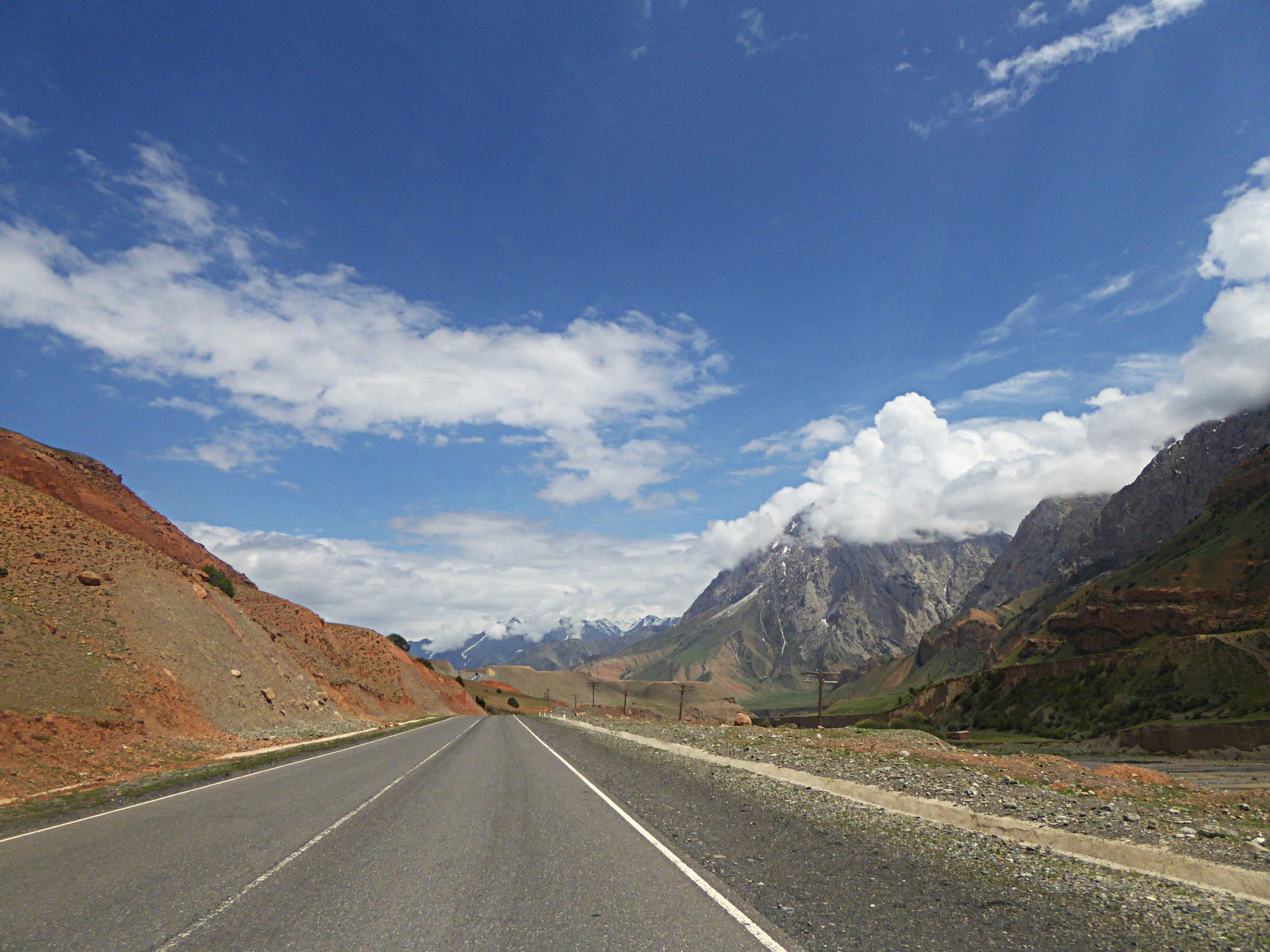 Road to Osh.